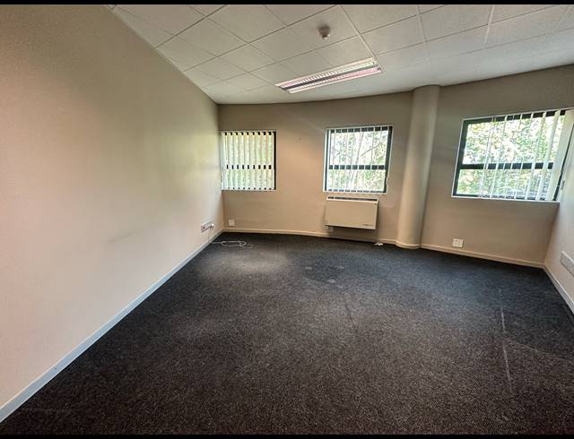 358M² OFFICE TO LET IN PARKTOWN